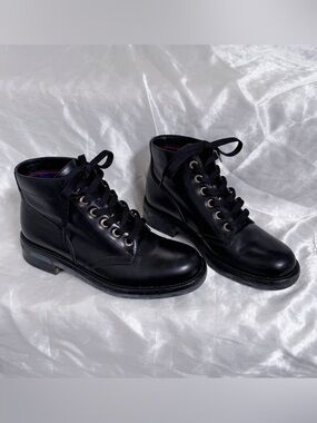 CHANEL Black Leather Lace-Up Ankle Boots